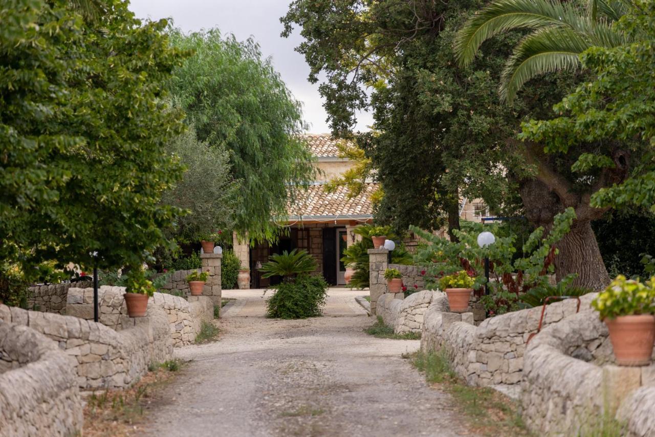 Casale Della Contea Pension Modica Buitenkant foto